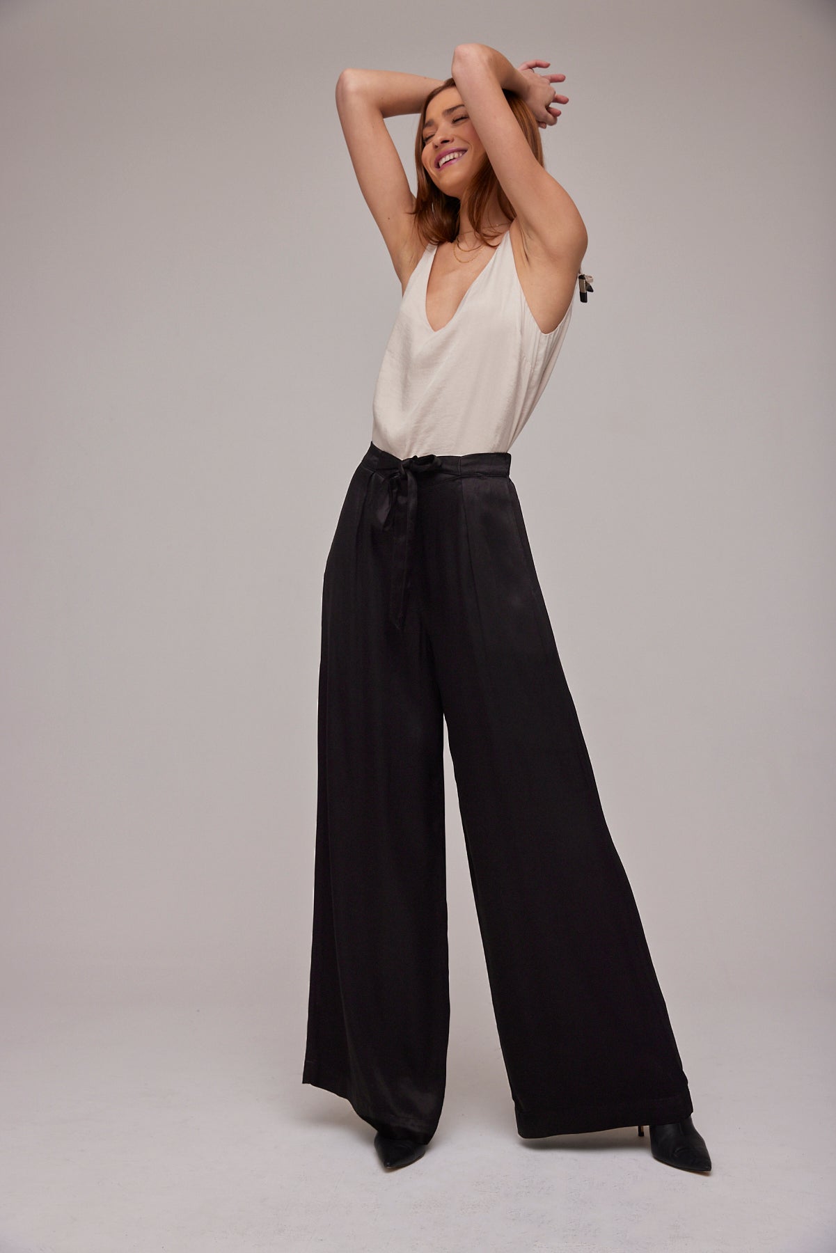 Pleat Front Wide Leg Pant