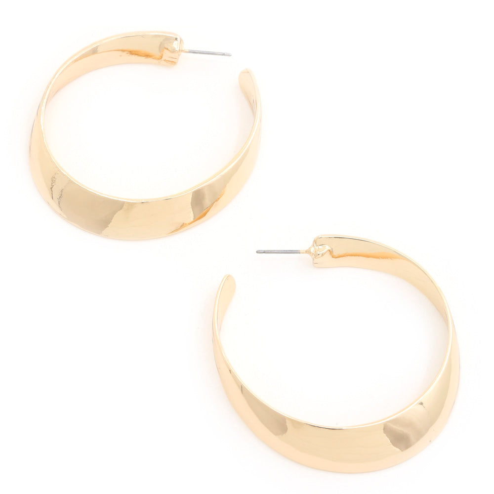 Carmin Twisted Hoop