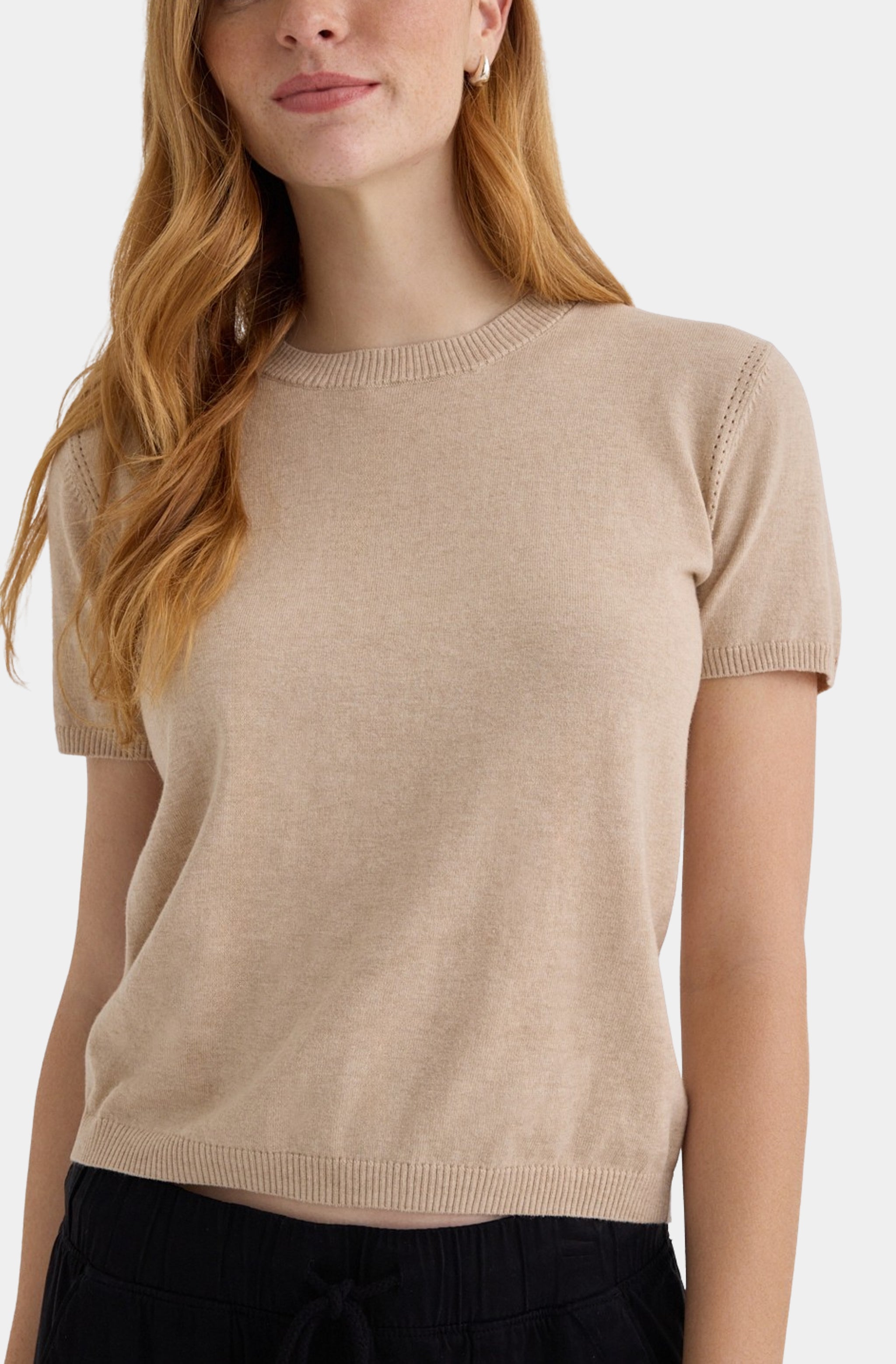 Short Sleeve Crew Neck Knit Top