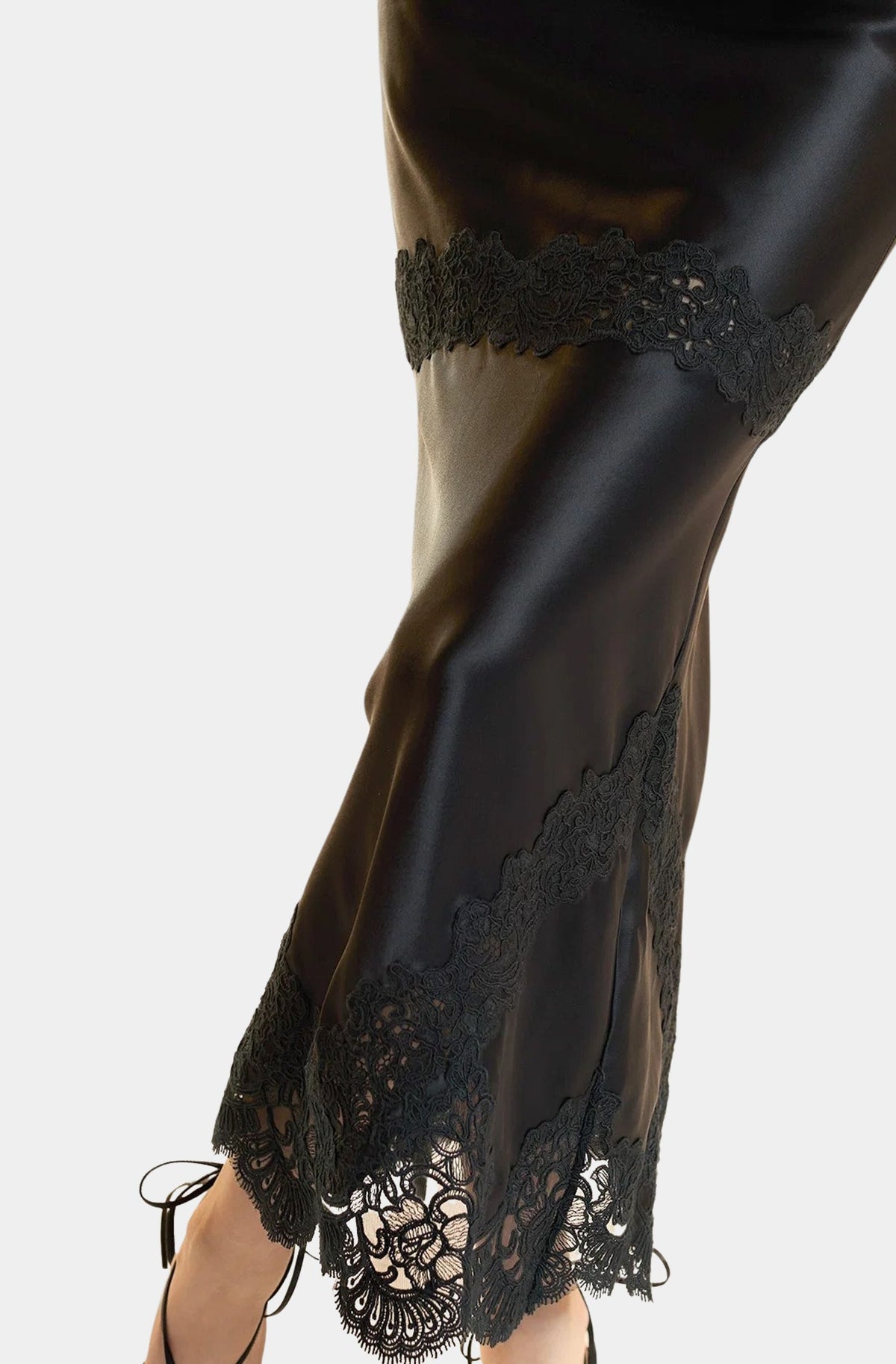 Garbo Silky Lace Skirt