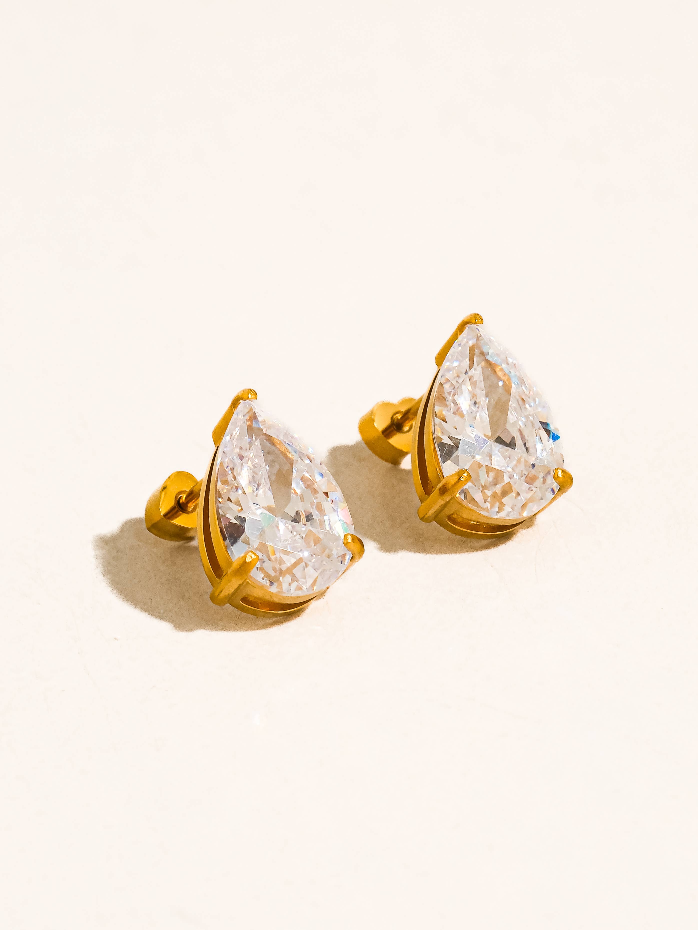 Avenn Earrings
