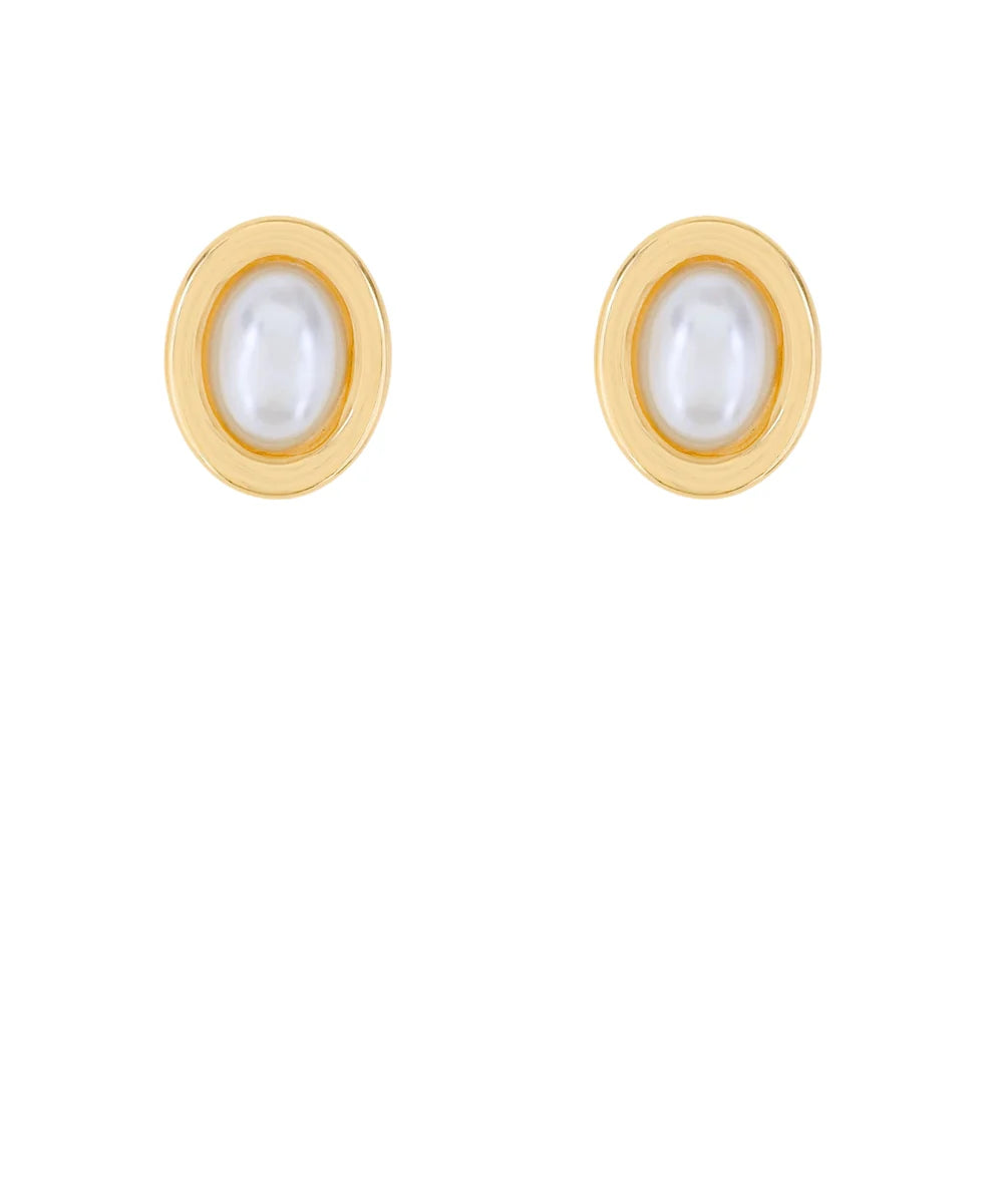 Pearl Oval Earring