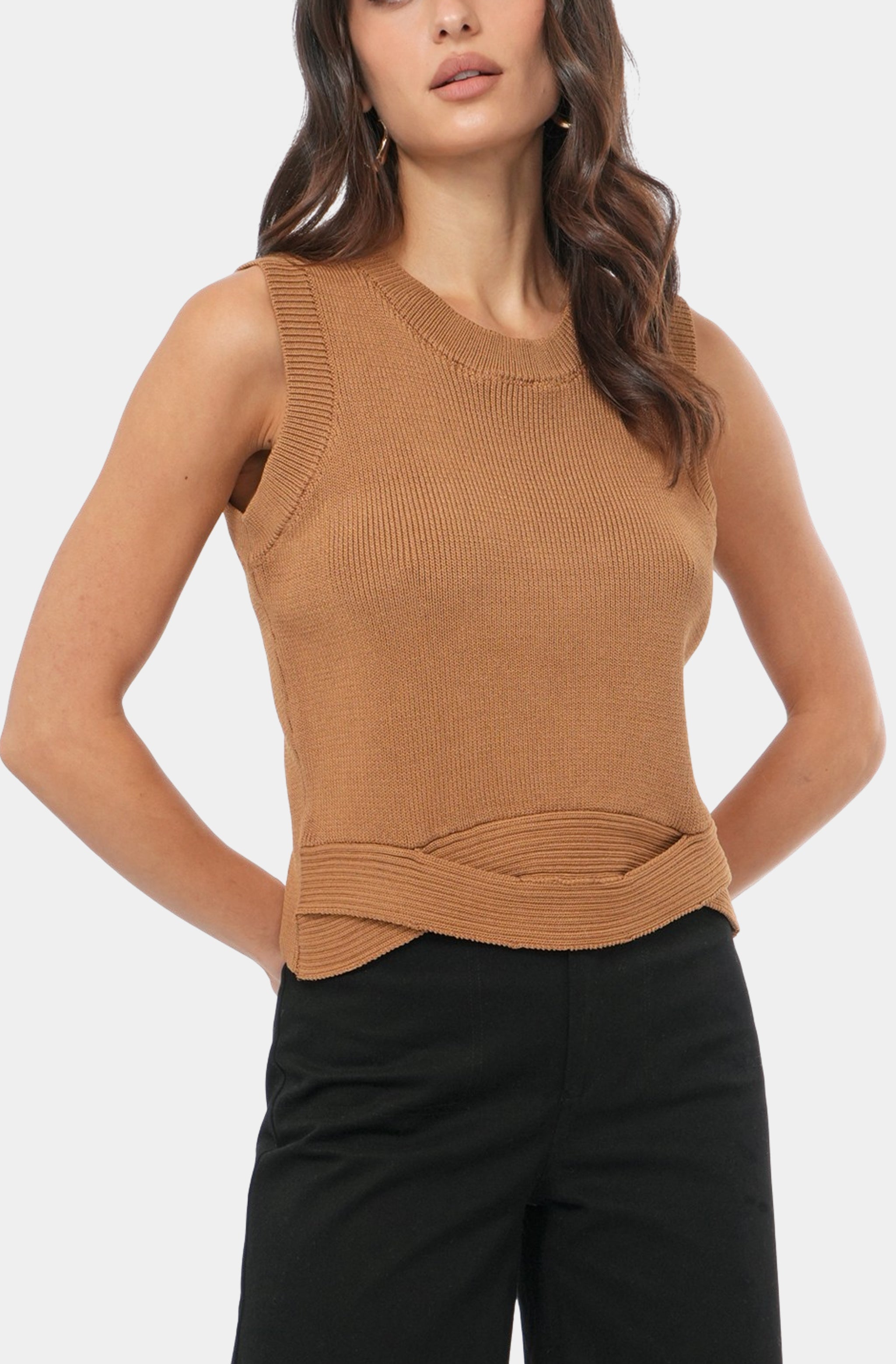 Jacqueline Twist Cropped Tank