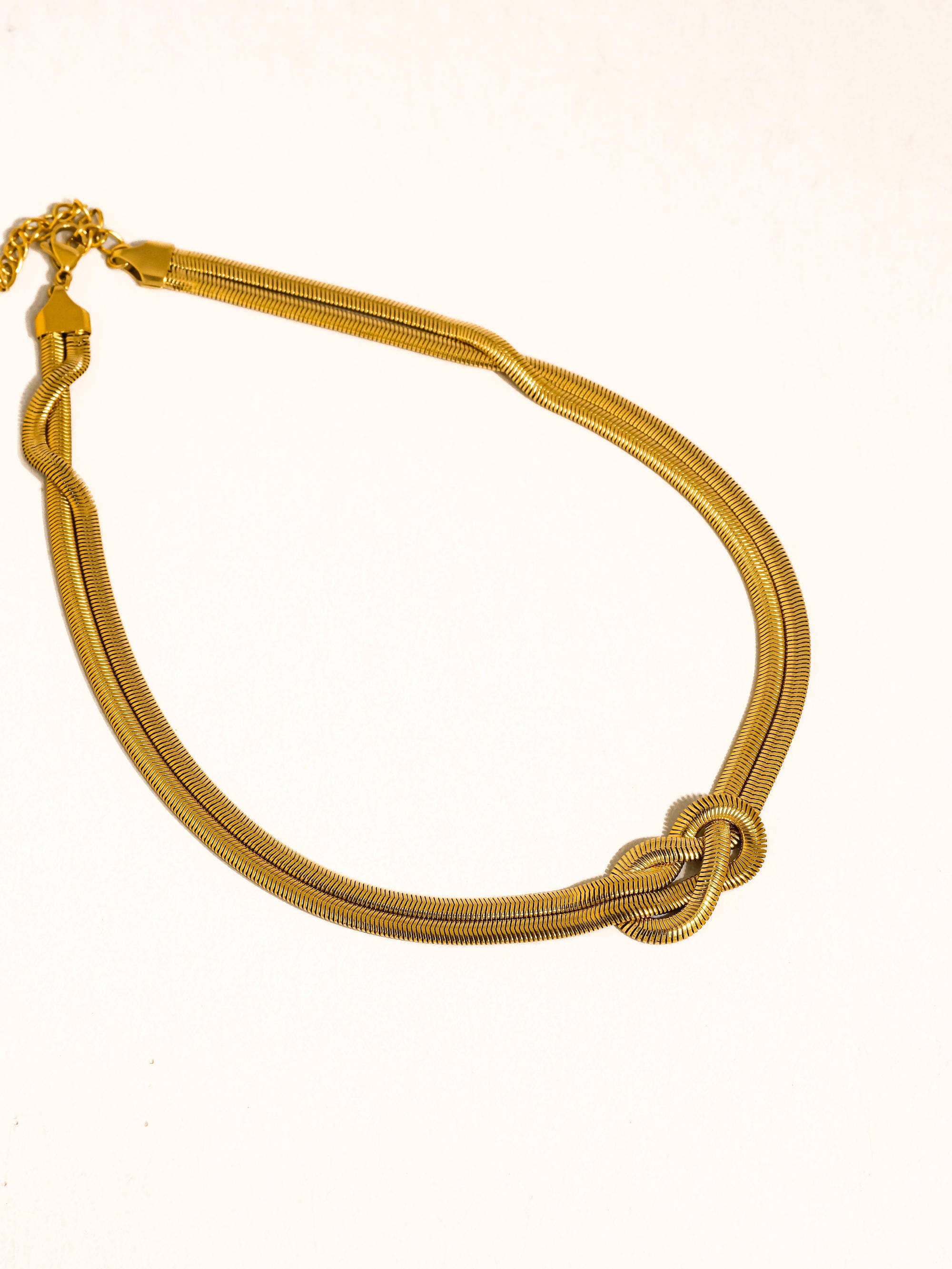 Evereign 18K Gold Non-Tarnish Knot Necklace: Yellow Gold