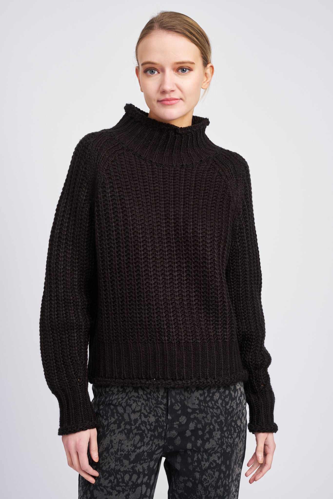 Regina Knit Pullover in Black